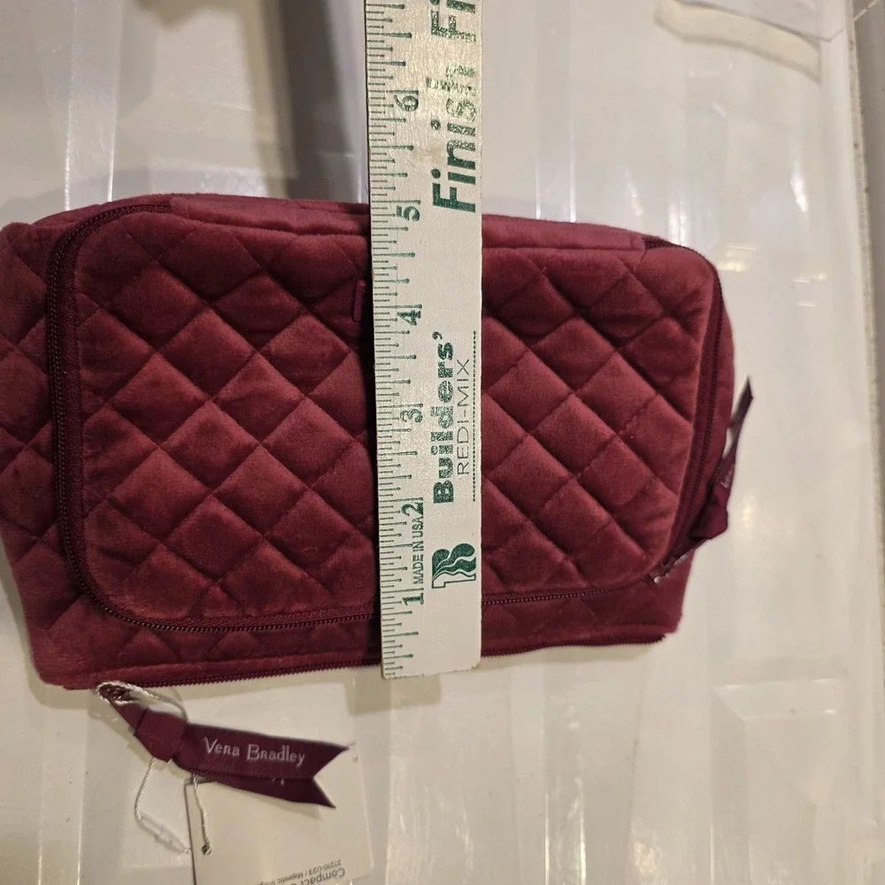 Vera Bradley Compact Organizer Makeup Bag Magenta Zipper Pockets 22710-023